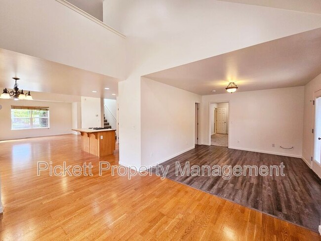 Building Photo - 5206 Del Tormey Pl SE