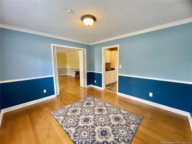 Building Photo - 2514 Dartmouth Dr