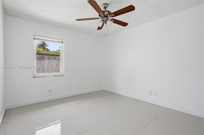 Building Photo - 7434 Thatcher Ave