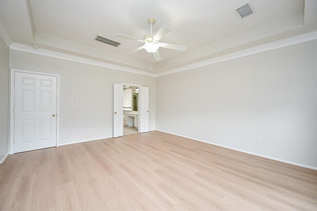 Building Photo - 22511 Bridgehaven Dr
