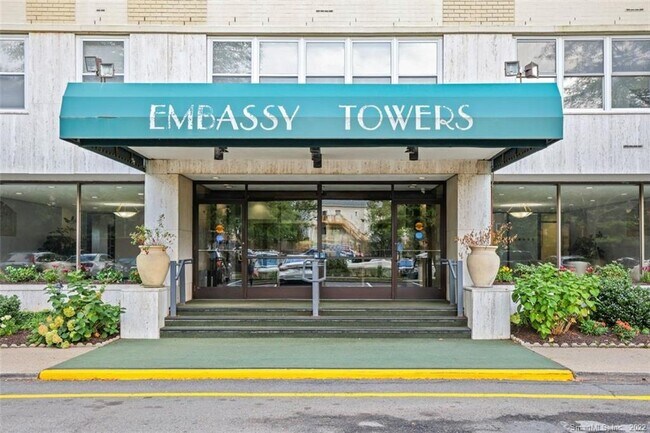 Primary Photo - 2625 Park Ave