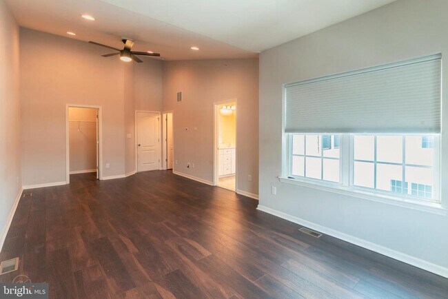 Building Photo - 2305 Maci's Cir