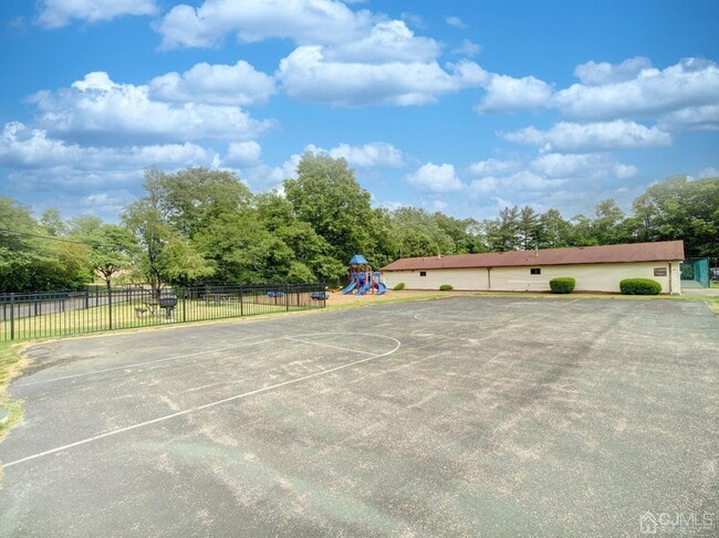 Building Photo - 1222 Cricket Ln