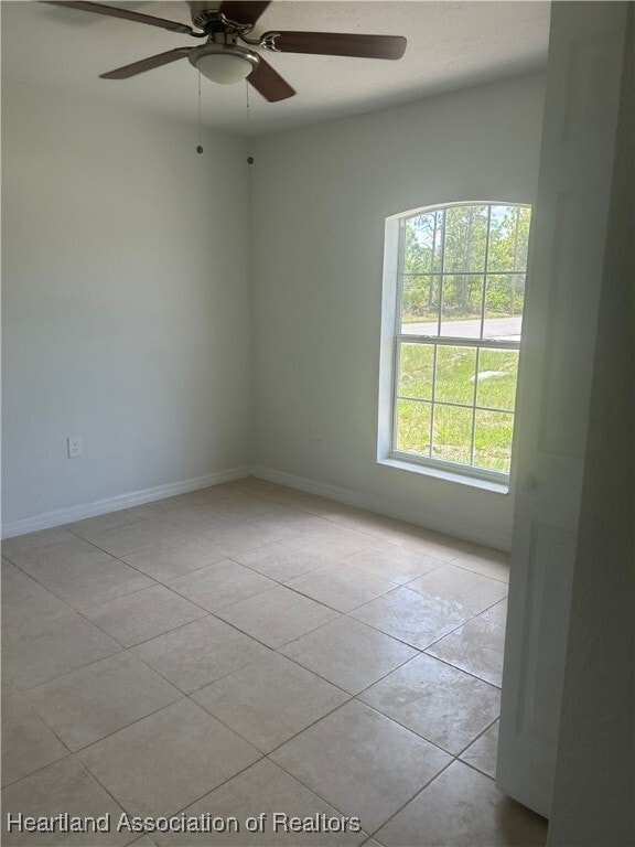 Building Photo - 601 Avalon Ln