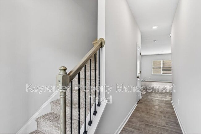 Building Photo - 3705 Nathans Wy