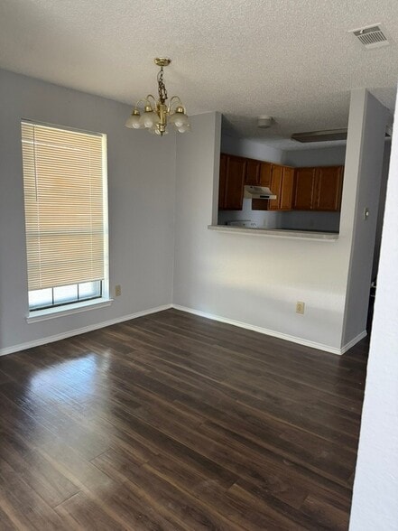 Building Photo - 3060 Gregory Ln