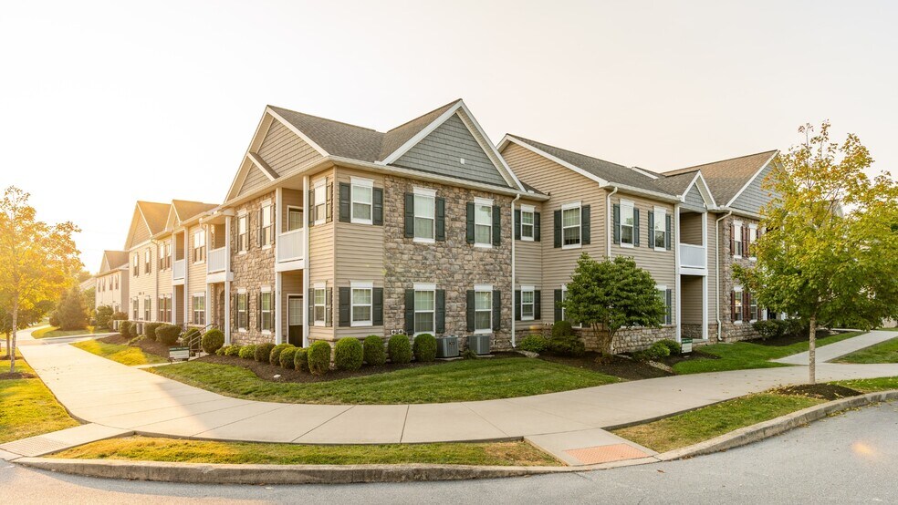 Building Photo - 619 Thornberry Ln