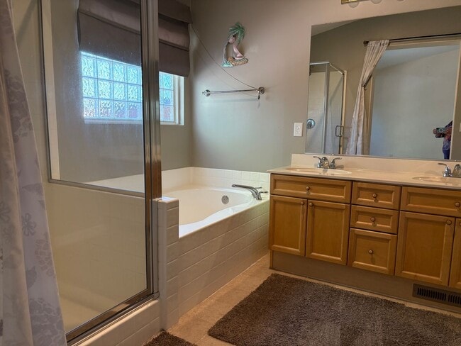 Building Photo - very nice 3 bedroom in North Valleys