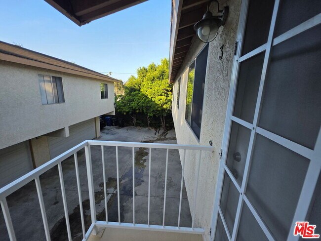 Building Photo - 1029 Pleasant View Ave