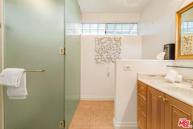 Building Photo - 3508 Adamsville Ave