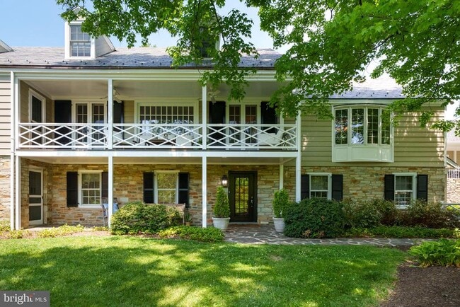 Building Photo - 821 Pretty Brook Rd