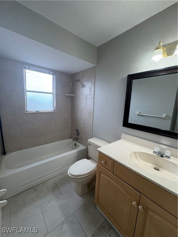 Building Photo - 5101 Manor Ct