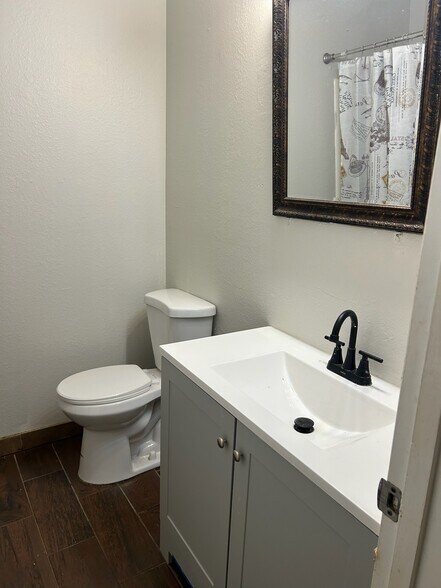 Building Photo - 13248 S Del Rio Rd