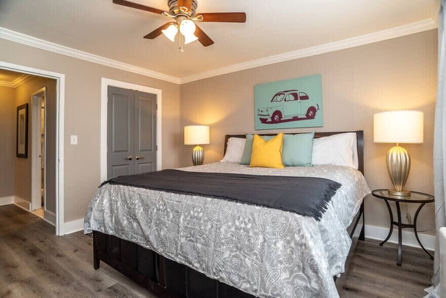 Building Photo - 215 Piedmont Ave NE