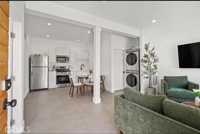 Building Photo - 181212 NAVY