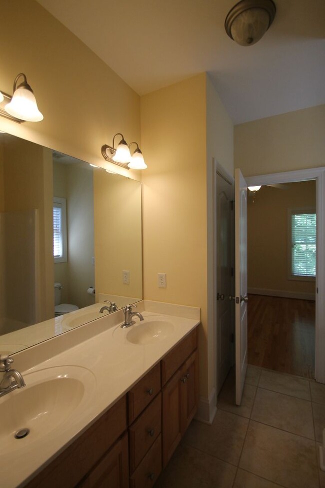 Building Photo - Exclusively Offered By Muse Realty Rentals, LLC