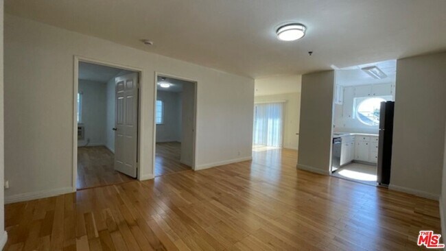 Building Photo - 1212 Arapahoe St