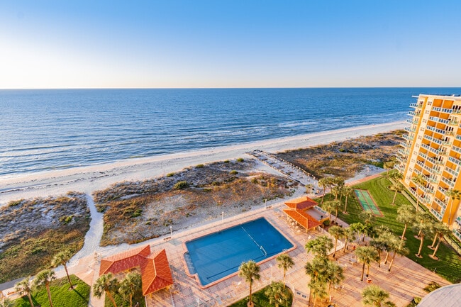 Building Photo - 880 Mandalay Ave