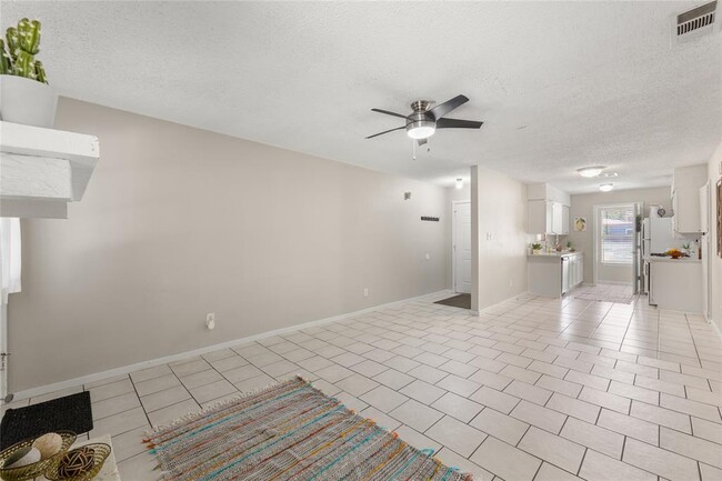 Building Photo - 2311 Burleson Rd
