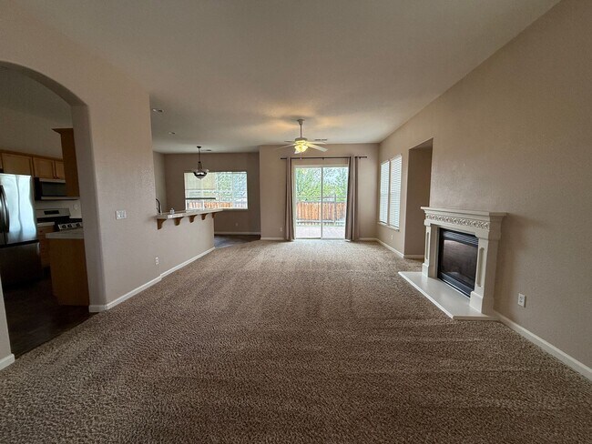 Building Photo - Beautiful Home in Sparks!