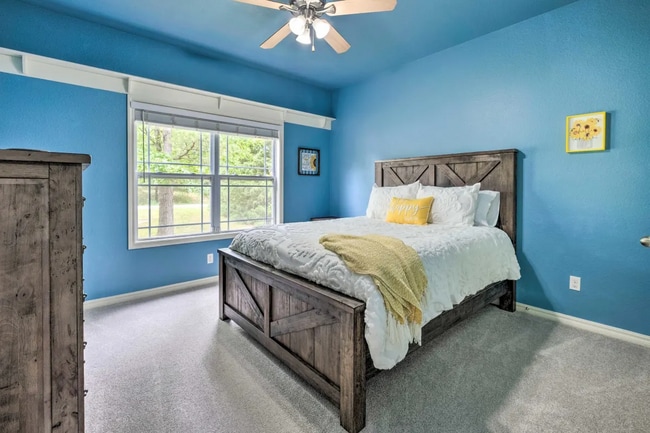 Building Photo - 3 Hoyer Ln