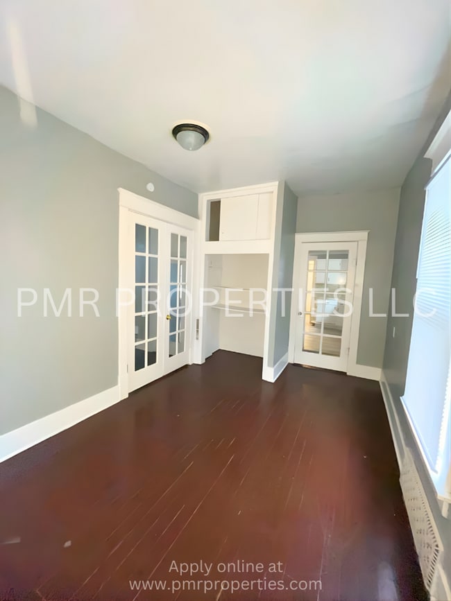 Building Photo - 328 Lincoln Ave