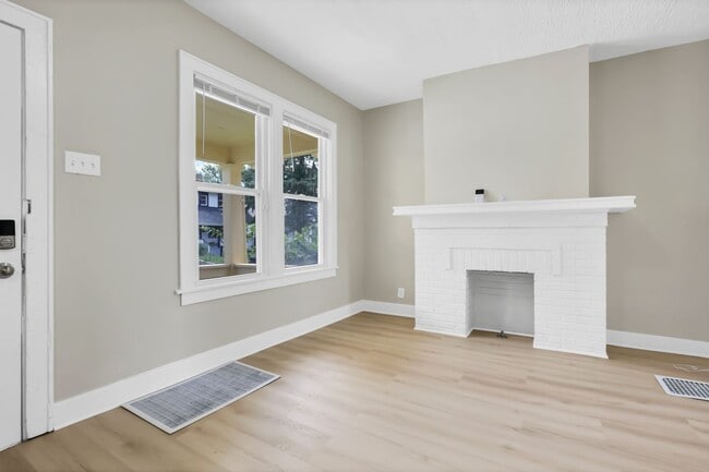 Building Photo - 151 S Eureka Ave