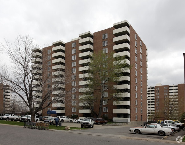 Primary Photo - Van Dyke Apartments