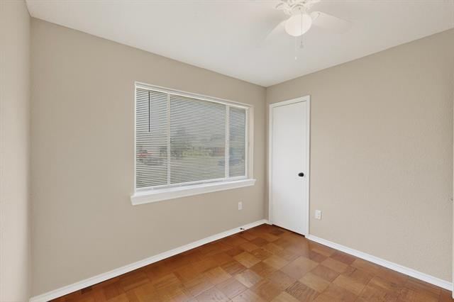 Building Photo - 2506 Hillsboro Ave
