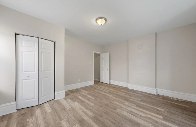 Building Photo - 3325 Itaska St