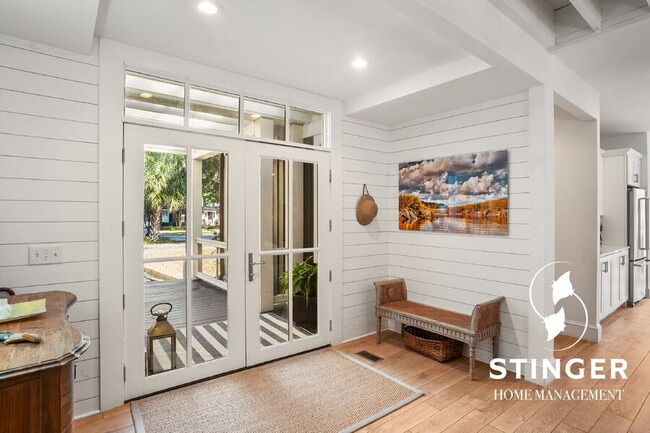 Building Photo - 174 Spanish Point Dr