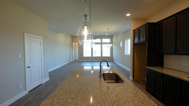 Building Photo - 302 Pure Parsley Path