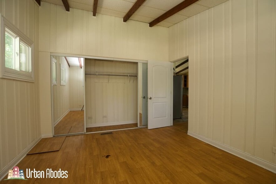 Building Photo - 1227 Wood Ave