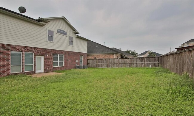 Building Photo - 19114 Berkshire Oak St