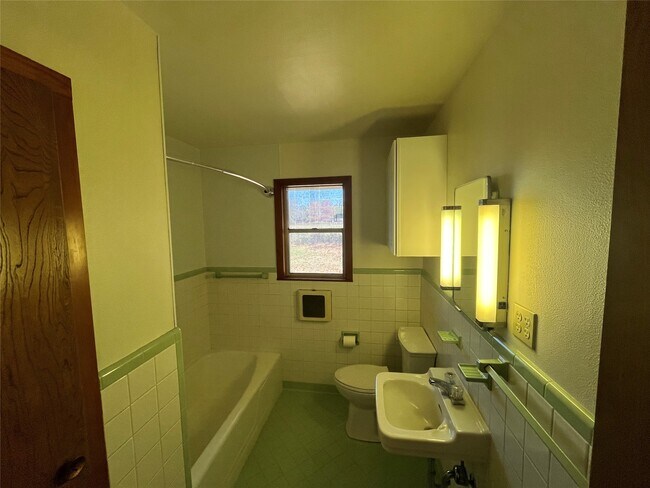 Building Photo - 106 Jane Dr