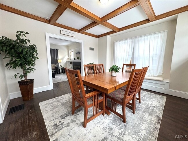 Building Photo - 124 Curtis Pl