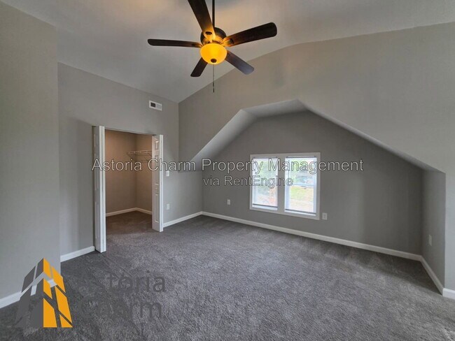 Building Photo - 3909 Fleetwood Ave
