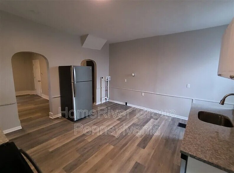 Building Photo - 935 Manton Wy