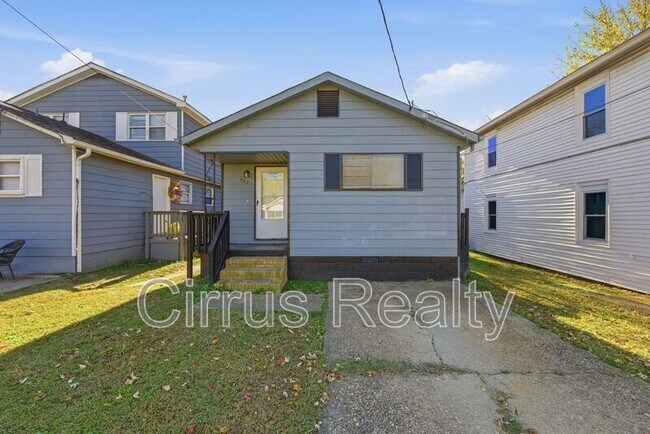 Primary Photo - 327 Sycamore Ave