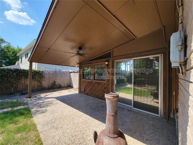Building Photo - 2419 Stonecrest Dr