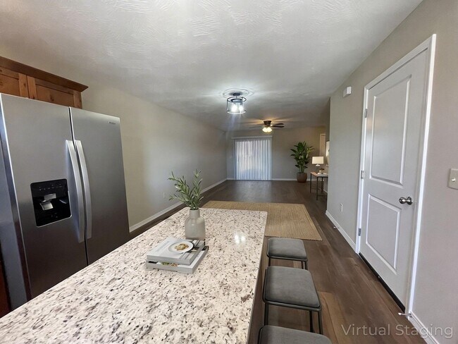 Building Photo - Luxury Lake Living Starts Here – Brand-New 2 Bed, 2 Bath Duplex in Kimberling City