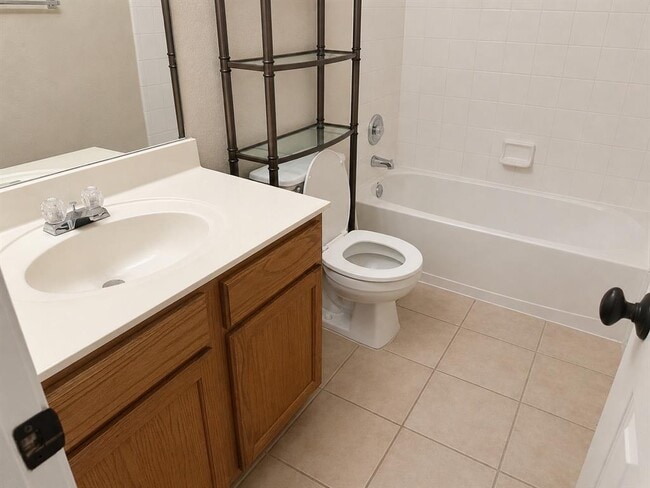 Building Photo - 2206 Bakers Way