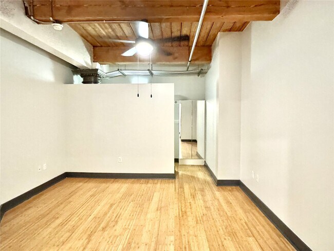 Building Photo - 1209 Washington Ave