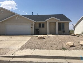 Building Photo - Central Cedar City Gem 3-Bed, 2-Bath