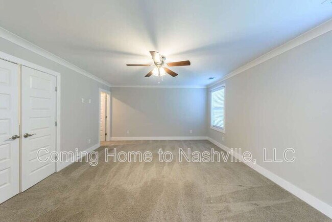 Building Photo - 2207 24th Ave N