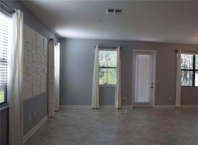 Building Photo - 11030 Whistling Pne Wy