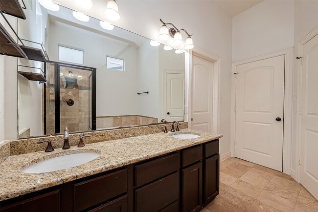 Building Photo - 5608 Kansas St