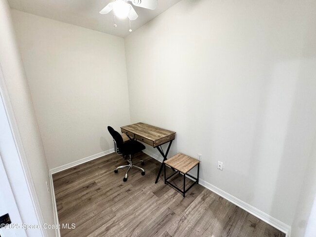 Building Photo - 121 Majestic Bay Ave