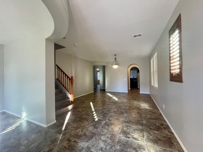 Building Photo - 9119 S Terry Ln