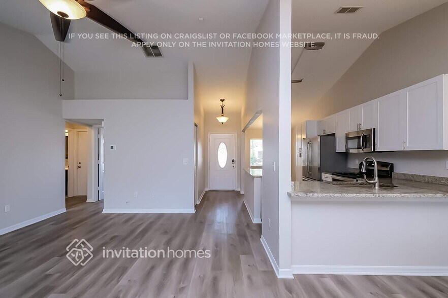 Building Photo - 1329 Mohrlake Dr